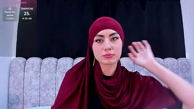 fatimarab online show from April 24, 8:00 pm