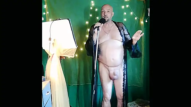 ShamelessMan online show from June 21, 6:36 pm
