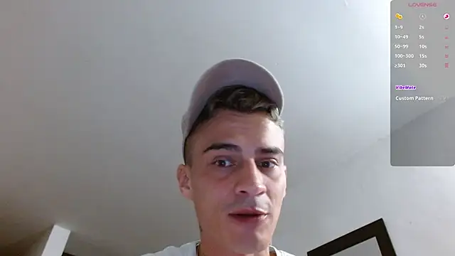 Snapshot of bray_hotboy777 chatting on November 13, 11:41 pm bray hotboy777 online show from November 13, 11:41 pm