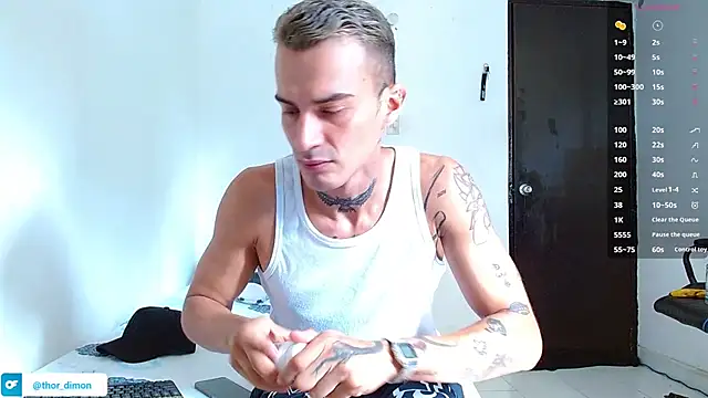 Snapshot of bray_hotboy777 chatting on July 8, 3:13 pm bray hotboy777 online show from July 8, 3:13 pm