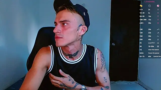 Snapshot of bray_hotboy777 chatting on December 3, 9:58 pm bray hotboy777 online show from December 3, 9:58 pm