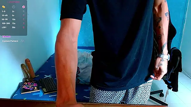 Snapshot of bray_hotboy777 chatting on March 13, 4:34 pm bray hotboy777 online show from March 13, 4:34 pm