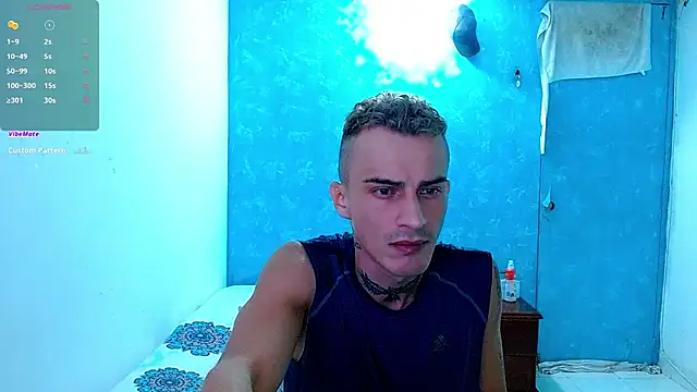 Snapshot of bray_hotboy777 chatting on February 20, 11:32 pm bray hotboy777 online show from February 20, 11:32 pm