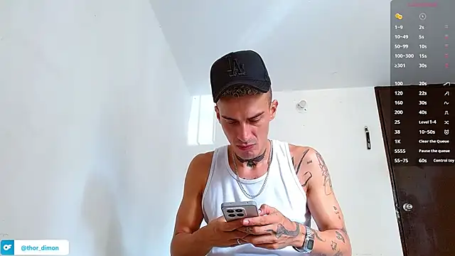 Snapshot of bray_hotboy777 chatting on July 16, 3:53 pm bray hotboy777 online show from July 16, 3:53 pm