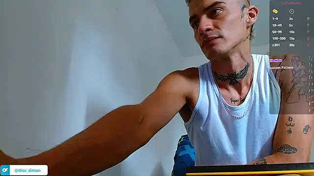 Snapshot of bray_hotboy777 chatting on July 12, 3:35 pm bray hotboy777 online show from July 12, 3:35 pm