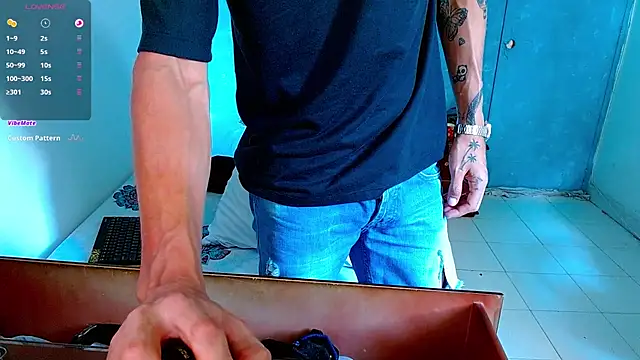 Snapshot of bray_hotboy777 chatting on February 19, 5:27 pm bray hotboy777 online show from February 19, 5:27 pm