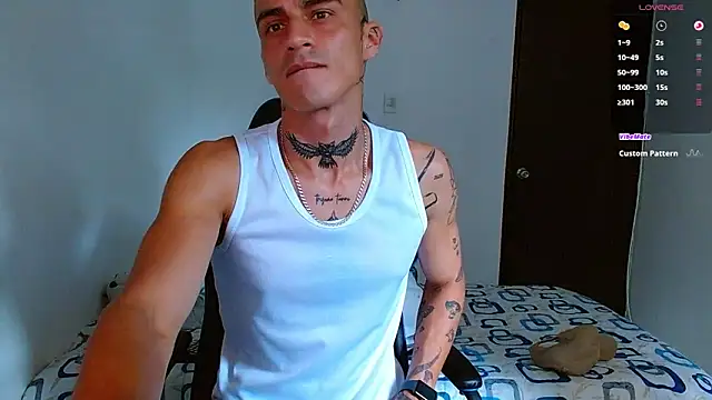 Snapshot of bray_hotboy777 chatting on November 9, 8:35 pm bray hotboy777 online show from November 9, 8:35 pm