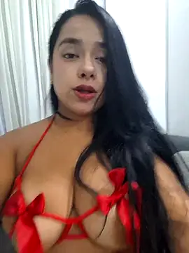 Snapshot of MarianaByanchi chatting on October 2, 3:10 am MarianaByanchi online show from October 2, 3:10 am