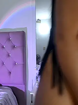 Snapshot of MarianaByanchi chatting on April 26, 3:04 am MarianaByanchi online show from April 26, 3:04 am
