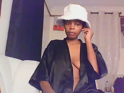 sweetanabella4 online show from March 25, 5:40 am