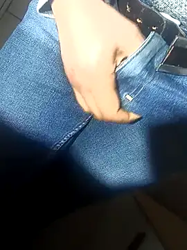 Snapshot of franko1987 chatting on March 19, 4:47 am franko1987 online show from March 19, 4:47 am