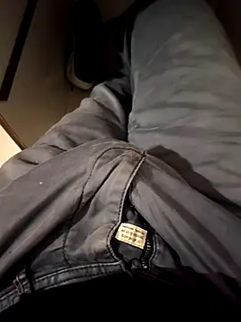 Snapshot of franko1987 chatting on November 23, 4:22 am franko1987 online show from November 23, 4:22 am