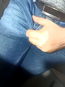 Snapshot of franko1987 chatting on March 18, 11:22 am franko1987 online show from March 18, 11:22 am