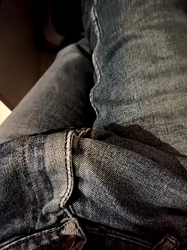 Snapshot of franko1987 chatting on February 3, 10:09 am franko1987 online show from February 3, 10:09 am