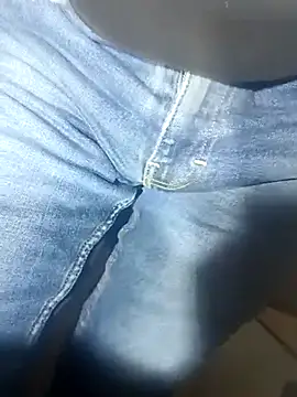 Snapshot of franko1987 chatting on March 8, 3:50 am franko1987 online show from March 8, 3:50 am