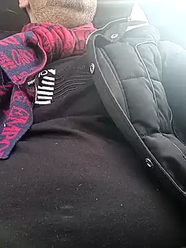 Snapshot of franko1987 chatting on March 14, 7:59 am franko1987 online show from March 14, 7:59 am