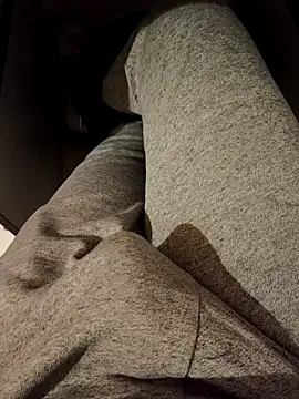 Snapshot of franko1987 chatting on February 15, 6:25 am franko1987 online show from February 15, 6:25 am