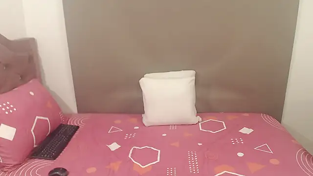 kimberlyjamexxx online show from January 8, 3:45 am