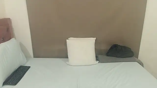 kimberlyjamexxx online show from April 3, 3:46 am