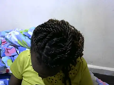 Snapshot of Thicky_kyla chatting on June 27, 7:53 pm Thicky kyla online show from June 27, 7:53 pm