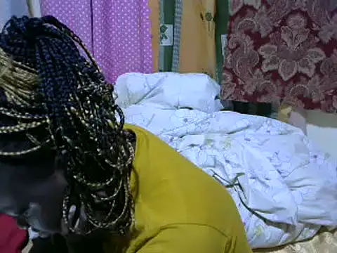 Snapshot of Thicky_kyla chatting on March 21, 8:08 pm Thicky kyla online show from March 21, 8:08 pm