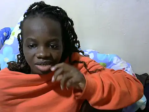 Snapshot of Thicky_kyla chatting on June 9, 7:48 pm Thicky kyla online show from June 9, 7:48 pm