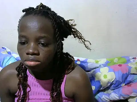 Snapshot of Thicky_kyla chatting on June 29, 6:51 pm Thicky kyla online show from June 29, 6:51 pm
