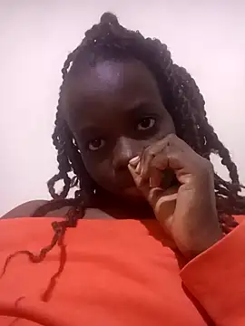 Snapshot of Thicky_kyla chatting on June 14, 2:24 am Thicky kyla online show from June 14, 2:24 am