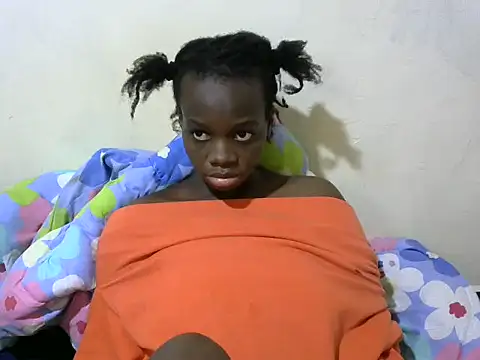 Snapshot of Thicky_kyla chatting on July 9, 7:53 am Thicky kyla online show from July 9, 7:53 am
