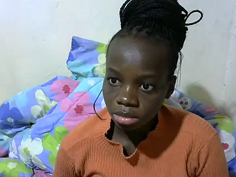 Snapshot of Thicky_kyla chatting on July 17, 10:18 pm Thicky kyla online show from July 17, 10:18 pm
