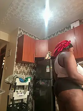 Snapshot of Savage_baby chatting on July 22, 1:24 pm Savage baby online show from July 22, 1:24 pm
