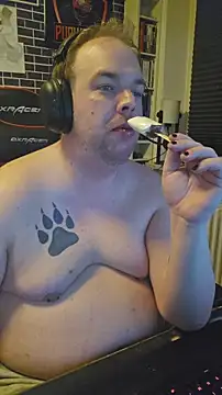 PupW0lfy online show from February 23, 7:03 pm