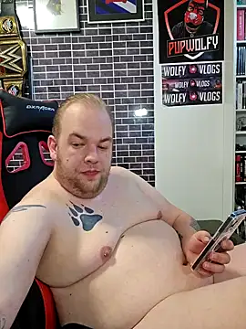 PupW0lfy online show from December 17, 2:55 pm