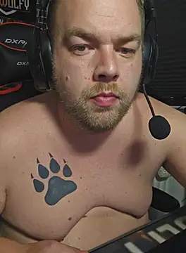 PupW0lfy online show from October 11, 7:04 pm