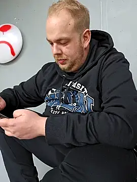 PupW0lfy online show from January 9, 11:36 am