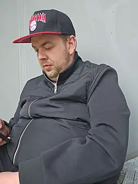 PupW0lfy online show from October 13, 10:39 am