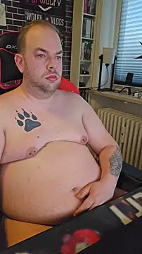 PupW0lfy online show from January 15, 10:18 am