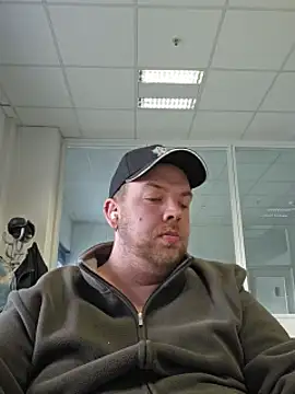 PupW0lfy online show from October 14, 7:42 am