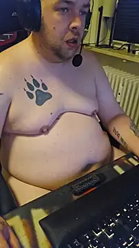 PupW0lfy online show from January 18, 6:22 pm