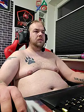 PupW0lfy online show from January 22, 4:44 pm