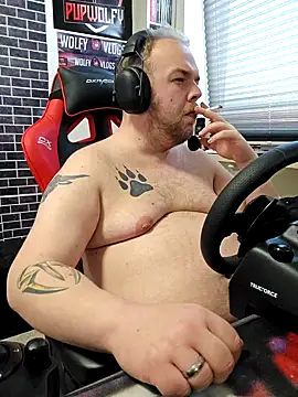 PupW0lfy online show from January 24, 3:13 pm