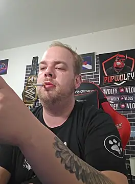 PupW0lfy online show from October 10, 3:13 pm