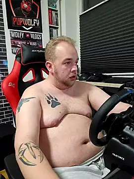 PupW0lfy online show from January 11, 5:07 pm