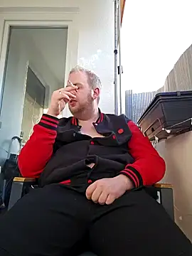 PupW0lfy online show from February 10, 2:59 pm