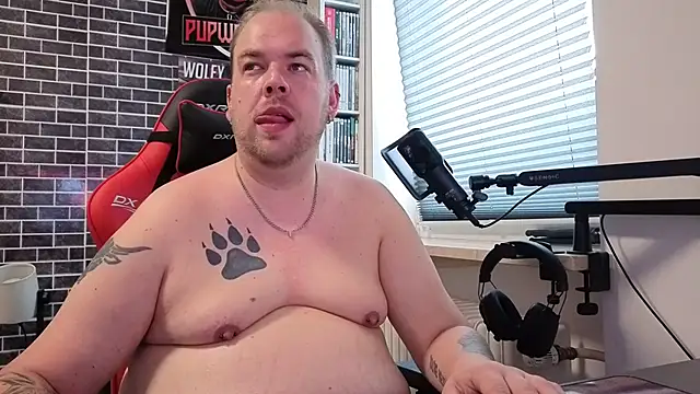 PupW0lfy online show from September 22, 2:01 pm