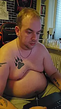 PupW0lfy online show from December 17, 9:47 am