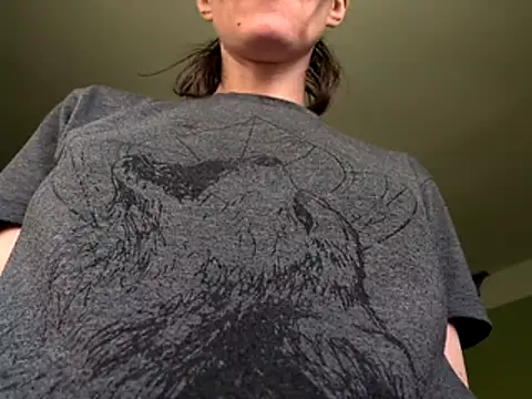 Snapshot of Milky_hairy_mommy chatting on February 23, 2:50 pm Milky hairy mommy online show from February 23, 2:50 pm