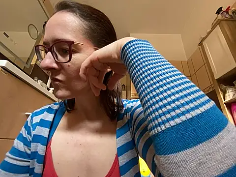 Milky hairy mommy online show from March 5, 7:05 am