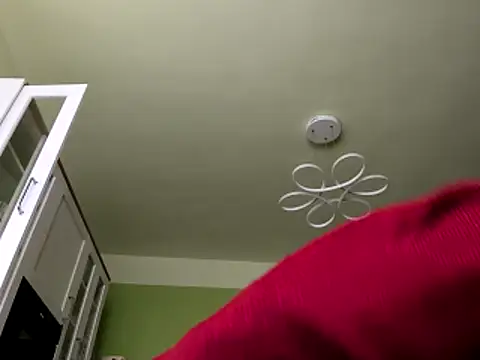 Milky hairy mommy online show from March 13, 8:19 am