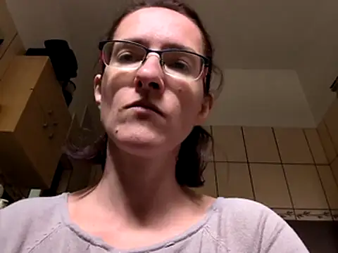 Milky hairy mommy online show from October 21, 8:14 am